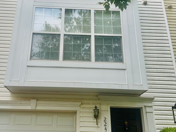 2242 Blue Spruce Dr
