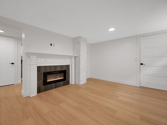 4th image of 7236 SE Raymond St