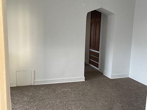 4th image of 8014 S Vernon Ave #3N