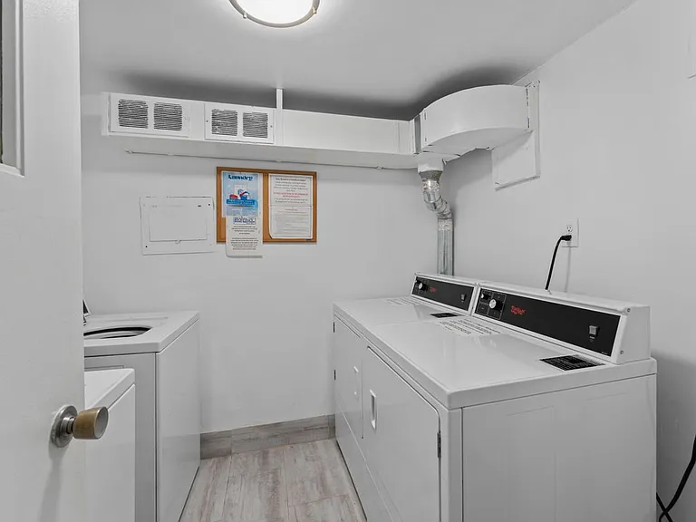 4 Monroe St #308 — Photo 18