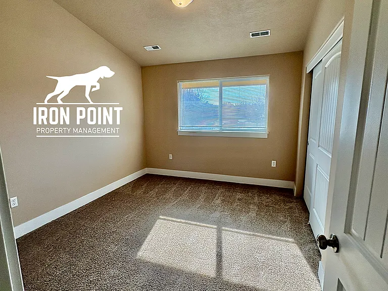 16661 N Profit Cir — Photo 31
