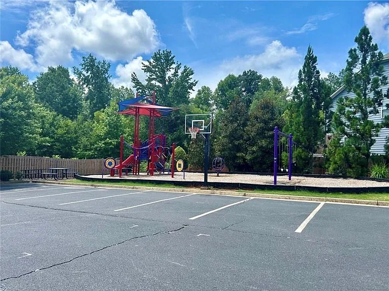 220 Stone Park Dr — Photo 33