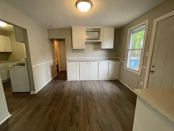 5th image of 6840 Carolina Ave