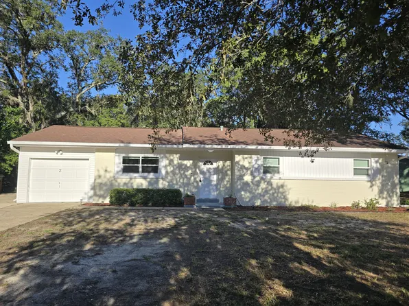 2 Palmetto Dr, Mary Esther, FL 32569