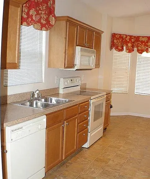 2180 Market Garden Ln — Photo 9
