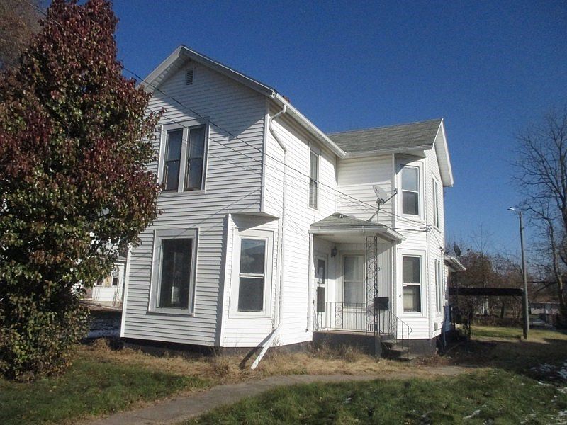 1st image of 231 S Pearl St