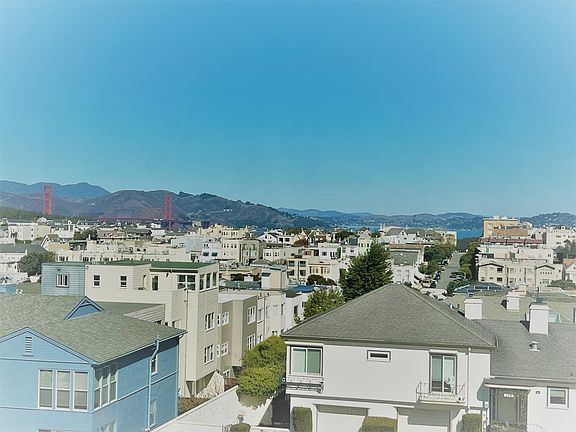 4th image of 17 Lupine Ave #17