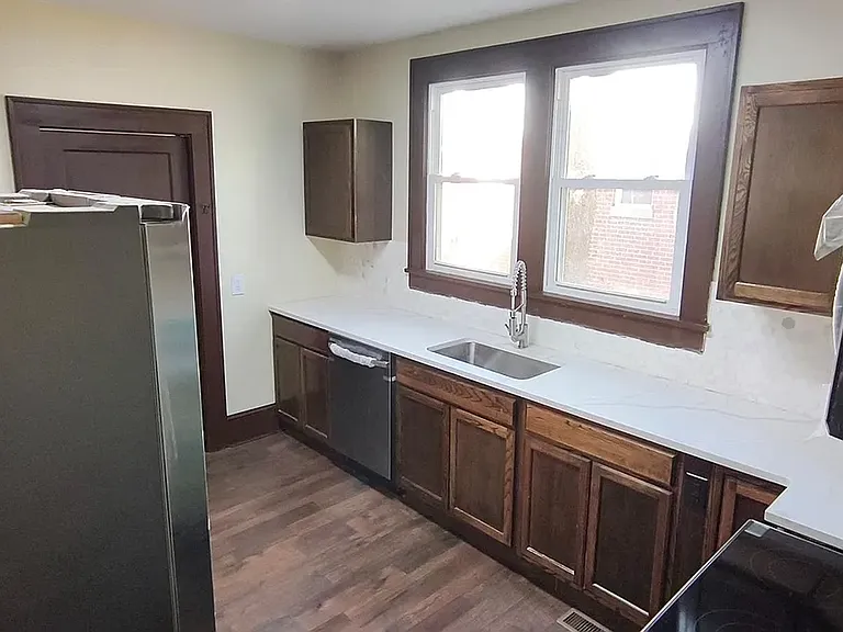 221 S Washington Ave — Photo 9