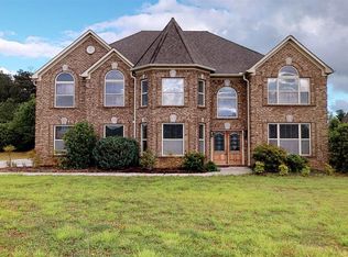 1100 Venetian Ln, Hampton, GA 30228