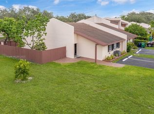 14881 SW 72nd Ter, Miami, FL 33193