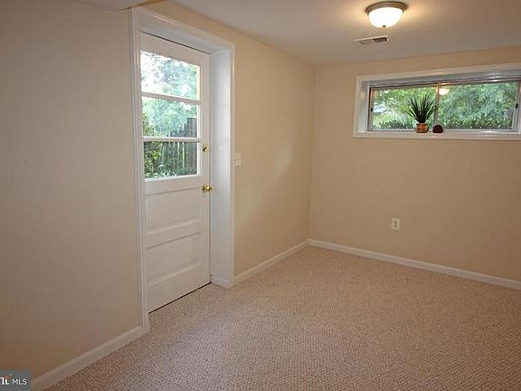 5th image of 5103 Richardson Dr
