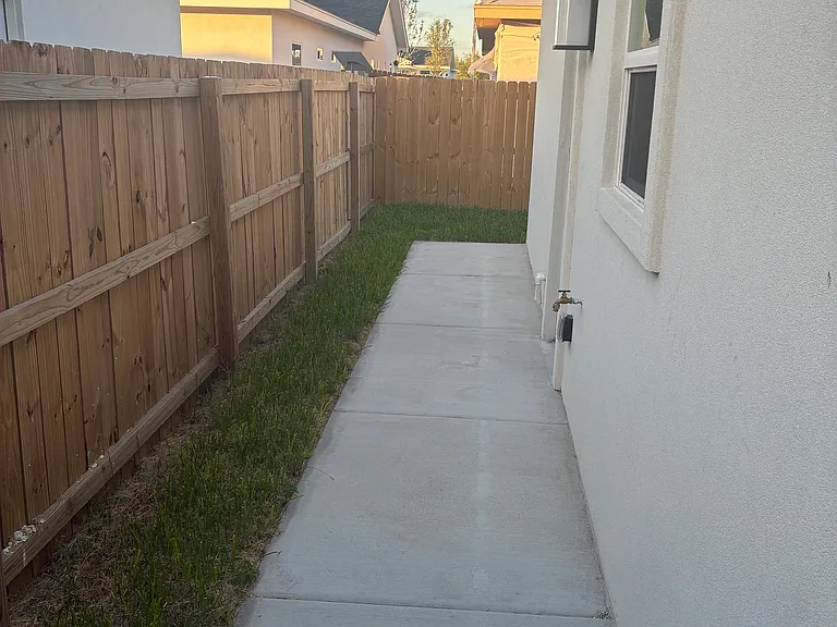 2309 E San Andrea St #3 — Photo 16