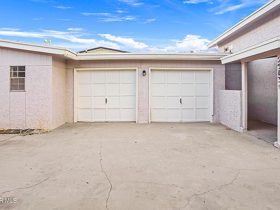 2nd image of 2513 Red Sails Dr #B