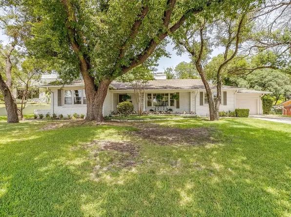 6716 Brants Ln, Fort Worth, TX 76116