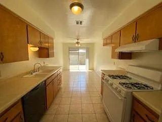 481 Minnewawa Ave #101 — Photo 4