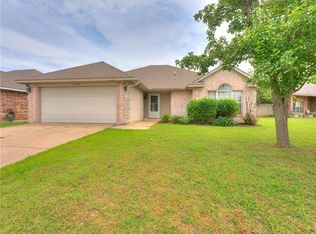 21888 Homesteaders Pl, Edmond, OK 73012
