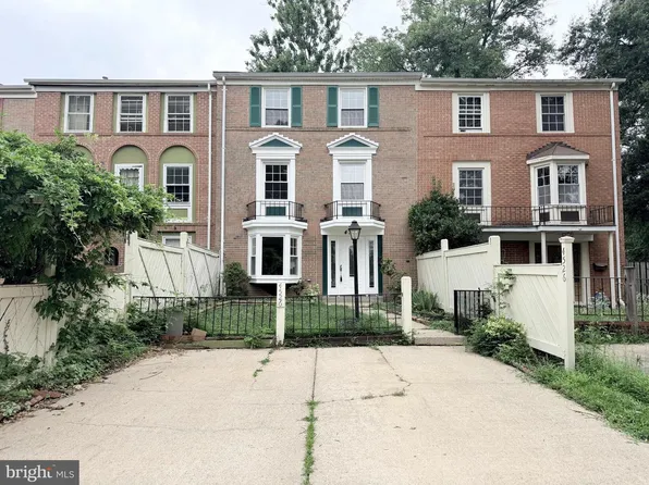 4526 Arendale Sq, Alexandria, VA 22309