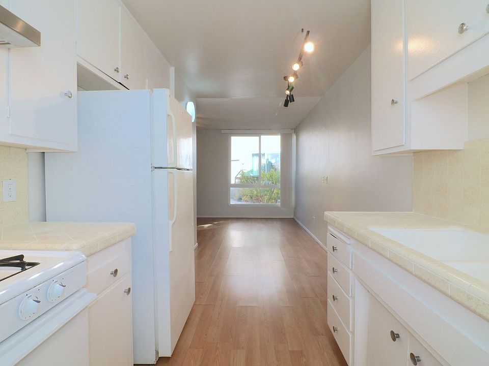 1st image of 1834 Mission Ave APT 9