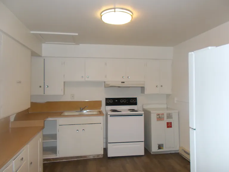 409 S Main St #2 — Photo 8