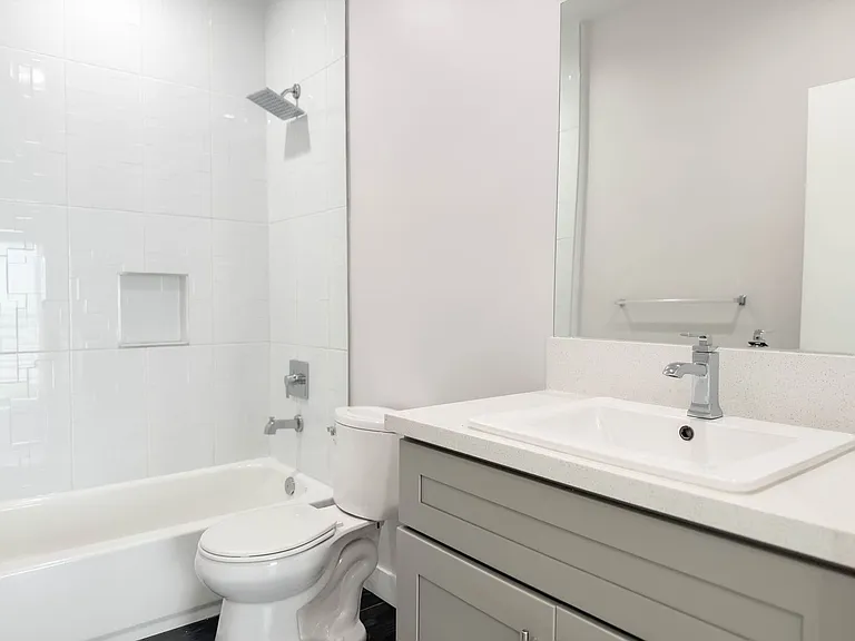 Case Townhomes — Photo 18