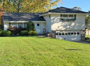873 Norton Dr, Tallmadge, OH 44278