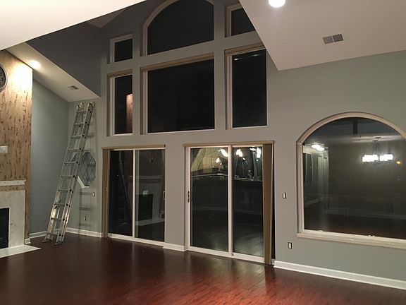 3rd image of 37782 Jefferson Ave