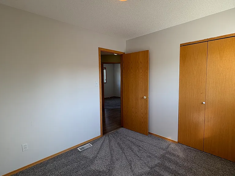 164 Strongberg Dr — Photo 13
