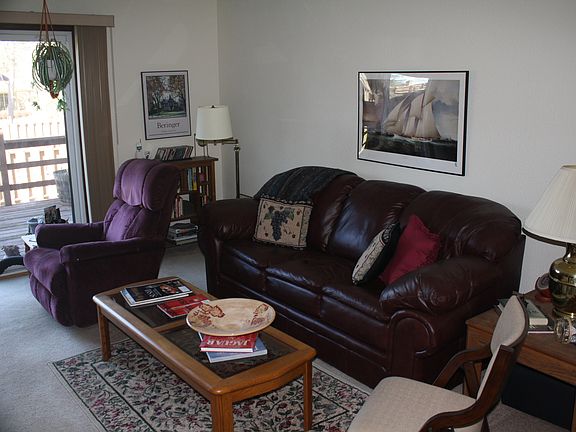 3rd image of 1519 Erica Ln