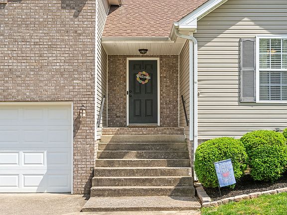 4th image of 938 Cobbler Dr