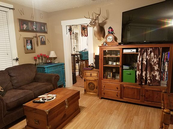 2nd image of 301 N Arnold St