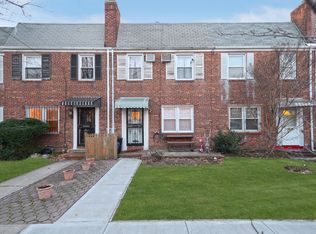 7656 167th St, Fresh Meadows, NY 11366