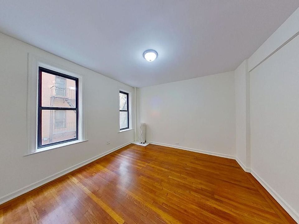 2nd image of 610 W 164th St APT 5