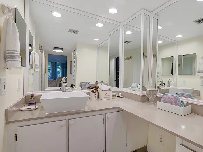 903 Cypress Grove Dr #204 — Photo 6