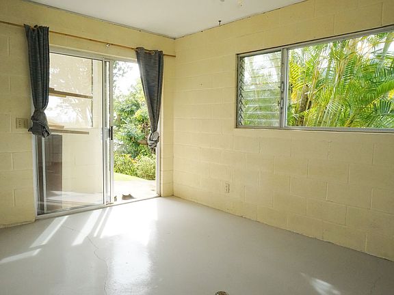 3rd image of 3358 Emekona Pl