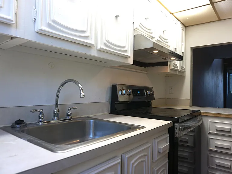 705 SW 75th St #202 — Photo 8