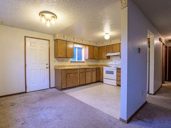5th image of 21323 E Queen Ave
