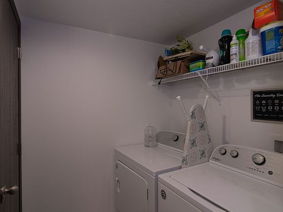 4th image of 1522 N Michigan Ln #1524