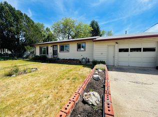 254 16th Ave S, Great Falls, MT 59405
