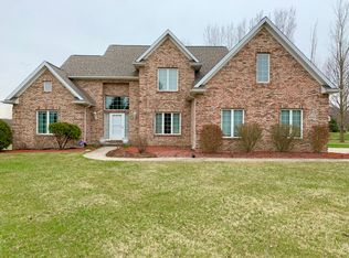 10111 Ridgeline Dr, Milan, MI 48160