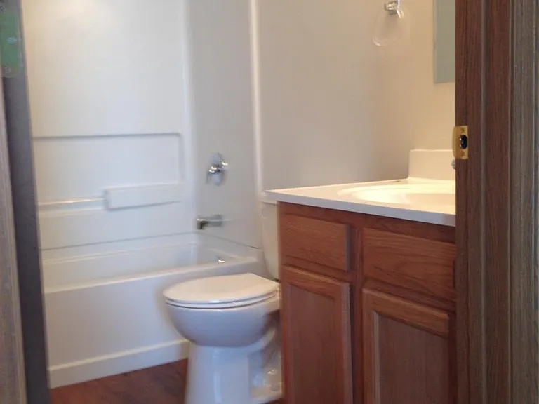 523 Hauert St — Photo 10