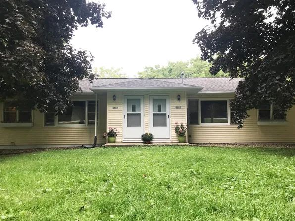 2902 Glacier Valley Rd, Madison, WI 53711
