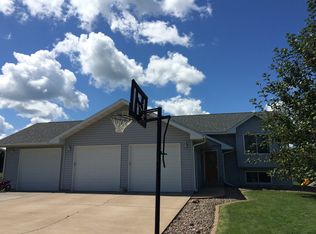 1007 Zodiac Ct, Bloomer, WI 54724