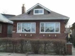 7409 S Bennett Ave, Chicago, IL 60649