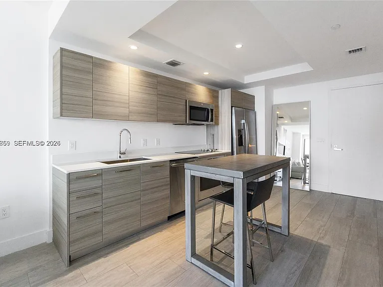 121 NE 34th St #2706 — Photo 8