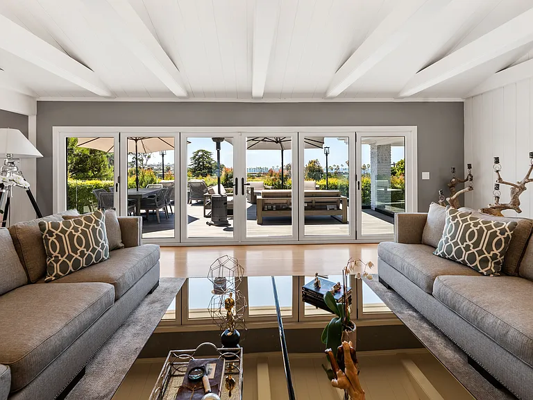 2363 Avenida De La Playa — Photo 8