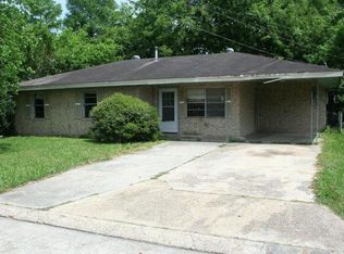 416 Prince Collins St, Houma, LA 70364