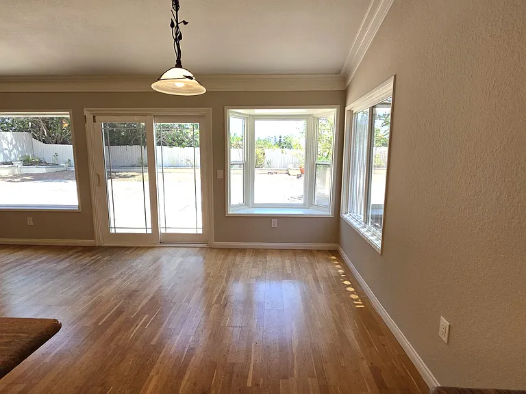 7118 Columbine Dr — Photo 8