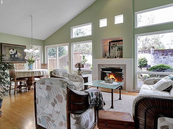 3rd image of 11611 SW Tallwood Dr