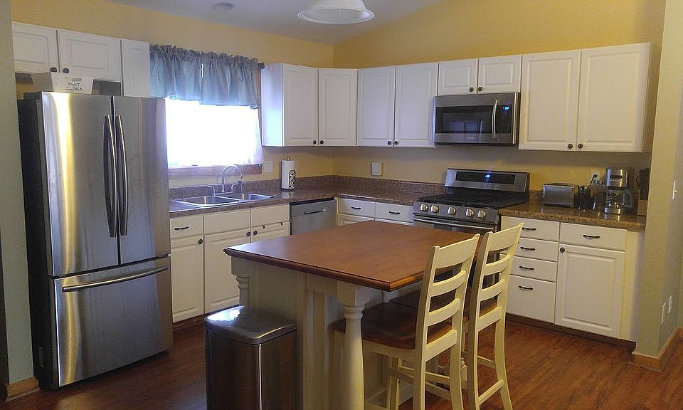 Kitchen (renovated in 2018)