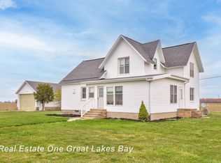 4060 Dickerson Rd, Akron, MI 48701